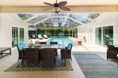 House Naples
