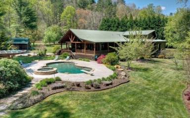 House Pool Aska