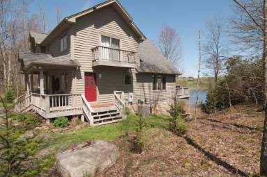 House Canaan Valley