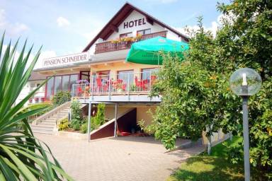 Ferienwohnungen und Unterkünfte in Allersberg - HomeToGo