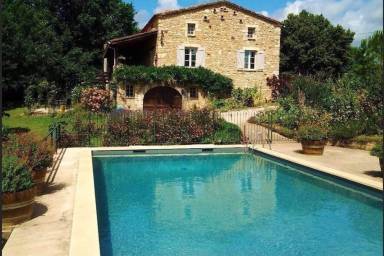 House Pool Puy-l'Évêque