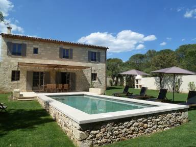 House Saint-Quentin-la-Poterie