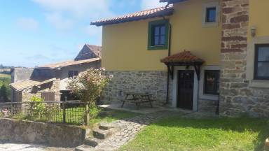 Casa rural Tazones