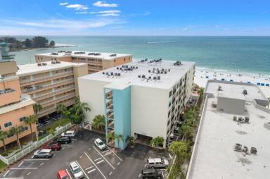 Condo Madeira Beach