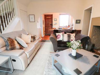 Cottage Bowsden