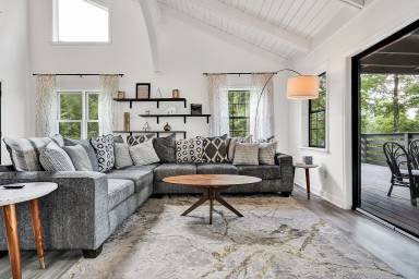 House Pet-friendly Sewanee