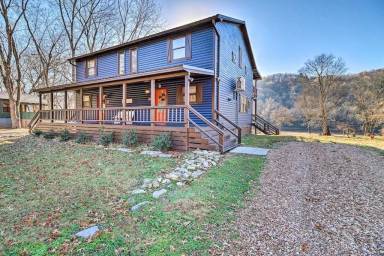 Cabin Mountain View