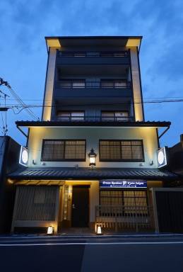 Apartment Kagiyacho (Shomendori)