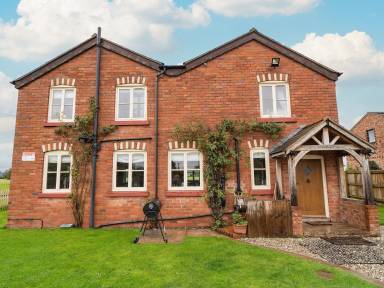 Cottage Fireplace Crewe-by-Farndon