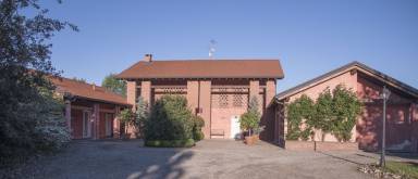 Villa Piscina Oleggio