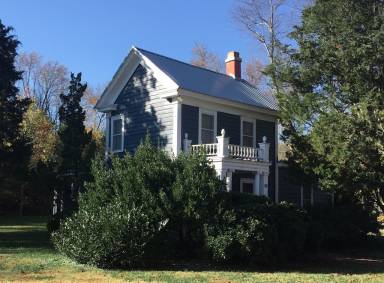 House Pet-friendly Irvington