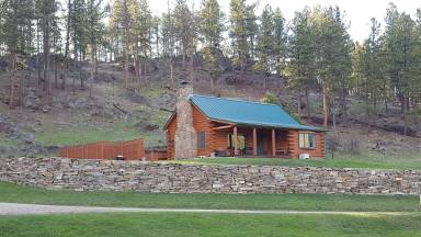 Cabin Kitchen Hill City