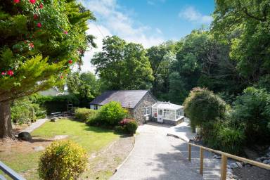 Cottage Llanbedr-y-cennin