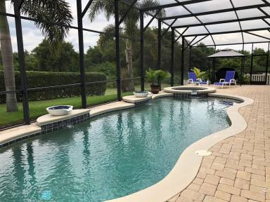 Winter Haven Vacation Rentals from $42 | HomeToGo