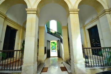 House Lecce