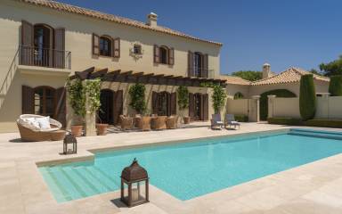 Holiday lettings & accommodation in Sotogrande