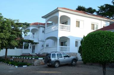 Apartment Balcony/Patio Muyenga