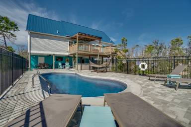 Enjoy Port St. Joe vacation rentals on Florida's quiet Gulf Coast - HomeToGo