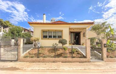 Casa Keratea