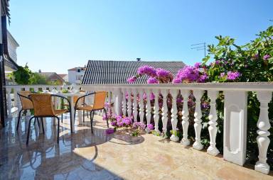 Ferienwohnung Terrasse/Balkon Vodice