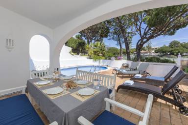 Villa Kitchen Vale de Lobo
