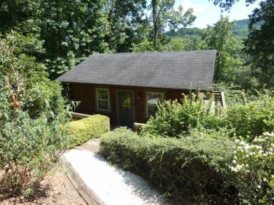 Cabin Chimney Rock