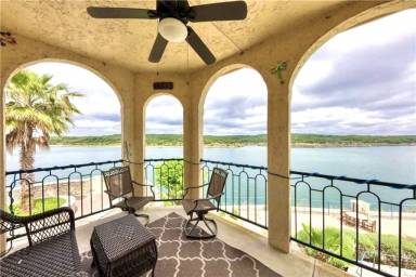 Condo Lago Vista