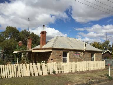 Holiday houses & accommodation in Burra
