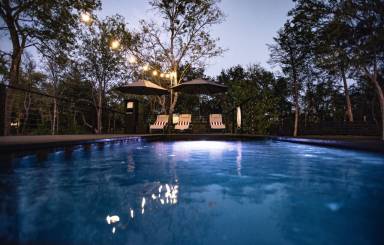 Cabin Pool Lacy Lakeview