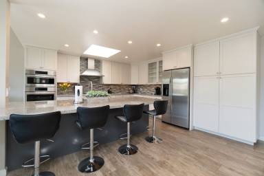 House Santa Clarita