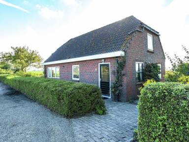 House Finsterwolde