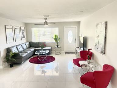 House Palm Aire Village East