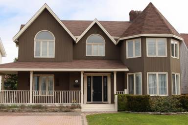 House East End
