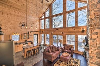 Cabin Little Round Lake