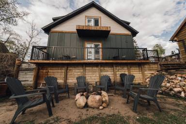 Cabin Tillicum Beach