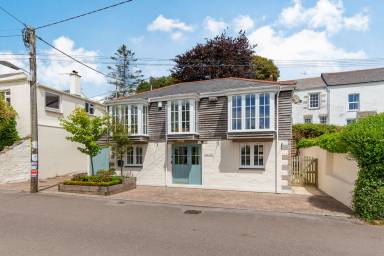 Cottage Pet-friendly Mylor Bridge