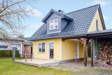 Holiday houses & accommodation Karlshagen