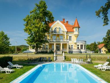 Sonnige Tage am südlichen Balaton verbringen: Ferienhäuser in Fonyód - HomeToGo