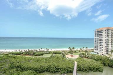Condo Naples