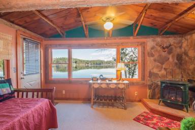 Cabin Pet-friendly Saranac Lake