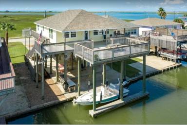 House Balcony/Patio Freeport