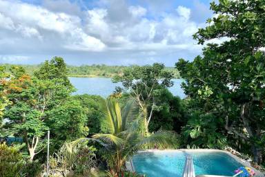 Cottage Pool Port Vila