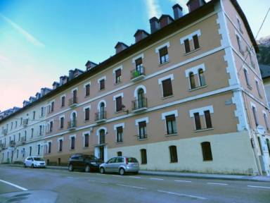 Alojamientos y apartamentos vacacionales en Canfranc-Estaci√≥n