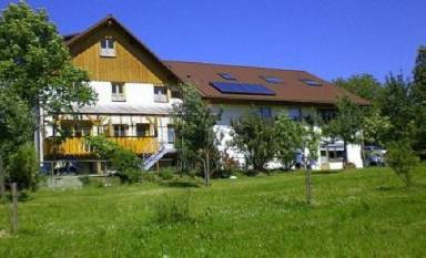 Ferienwohnungen und Ferienhäuser in Hergensweiler
