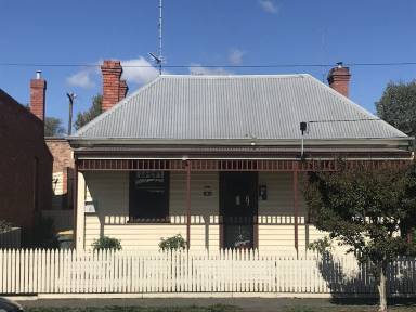 House Golden Point