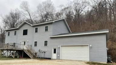 House Wyalusing Hardwood Forest