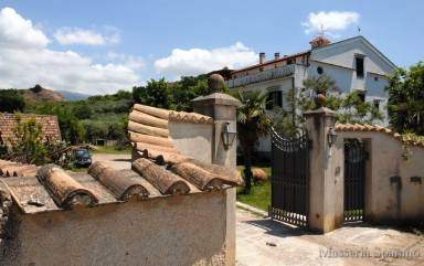 Case e appartamenti vacanza a Montecorvino Rovella