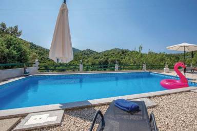 Appartement Ploče