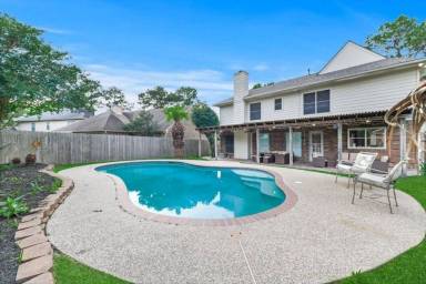 House Pool Barker Cypress