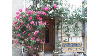 House Balcony Finestret